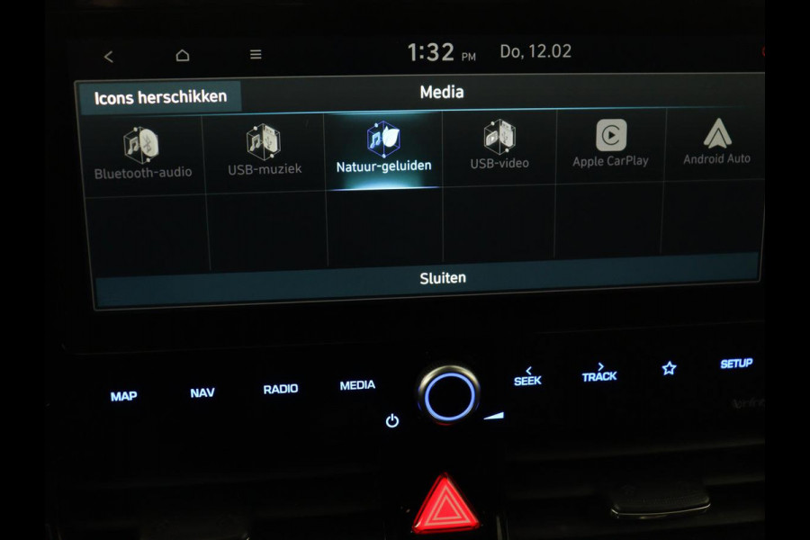 Hyundai IONIQ Comfort EV 38 kWh | SOH 100% | Stoelverwarming | Adaptive cruise | Warmtepomp | Carplay | Camera | Full LED | Keyless | Navigatie | Infinity Sound