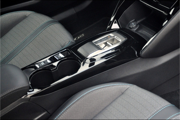 Peugeot 2008 1.2 PureTech 130 PK Allure Pack Automaat | Zeer nette staat! | Camera | DAB+
