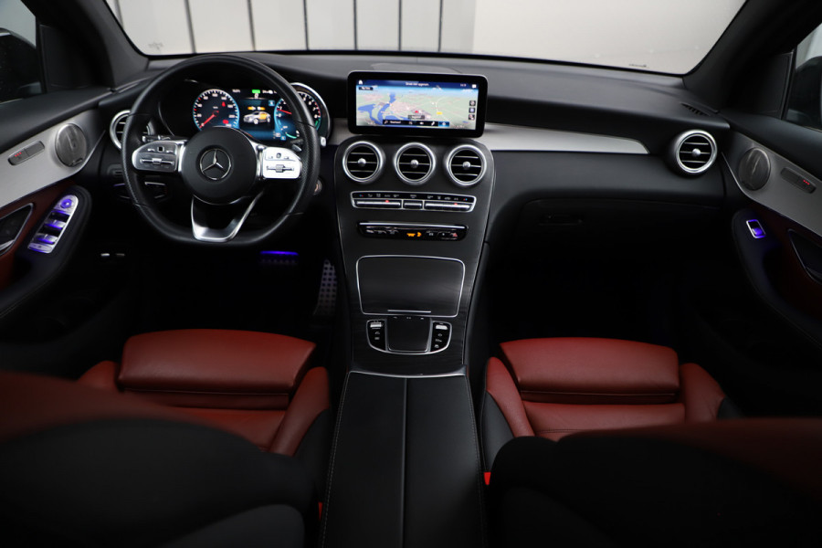 Mercedes-Benz GLC Coupé 300e AMG 4-Matic | 320PK | Schuifdak | Burmester | Keyless-go | Sfeerverlichting | Multibeam | Stoelverw. | NL-Auto | 2021