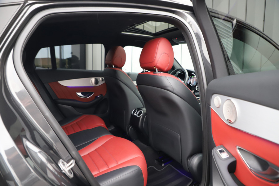Mercedes-Benz GLC Coupé 300e AMG 4-Matic | 320PK | Schuifdak | Burmester | Keyless-go | Sfeerverlichting | Multibeam | Stoelverw. | NL-Auto | 2021