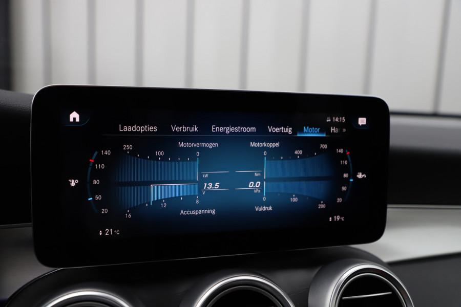 Mercedes-Benz GLC Coupé 300e AMG 4-Matic | 320PK | Schuifdak | Burmester | Keyless-go | Sfeerverlichting | Multibeam | Stoelverw. | NL-Auto | 2021