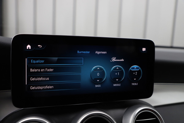 Mercedes-Benz GLC Coupé 300e AMG 4-Matic | 320PK | Schuifdak | Burmester | Keyless-go | Sfeerverlichting | Multibeam | Stoelverw. | NL-Auto | 2021