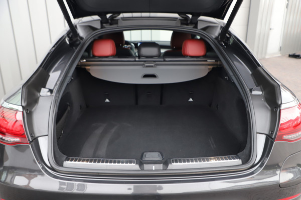 Mercedes-Benz GLC Coupé 300e AMG 4-Matic | 320PK | Schuifdak | Burmester | Keyless-go | Sfeerverlichting | Multibeam | Stoelverw. | NL-Auto | 2021