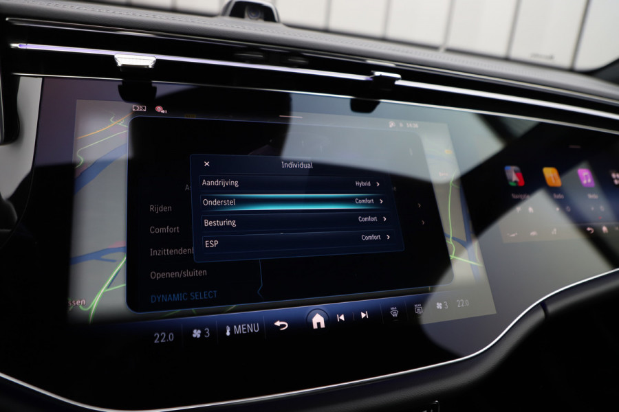 Mercedes-Benz E-Klasse 300e Exclusive Line | 313PK | Hyperscreen | Massage | Achterasbesturing | Luchtvering | Head-up | Burmester 4D | Digital-light |