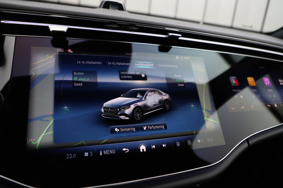 Mercedes-Benz E-Klasse 300e Exclusive Line | 313PK | Hyperscreen | Massage | Achterasbesturing | Luchtvering | Head-up | Burmester 4D | Digital-light |