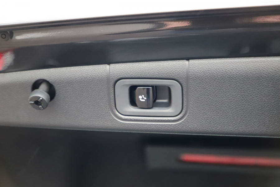 Mercedes-Benz E-Klasse 300e Exclusive Line | 313PK | Hyperscreen | Massage | Achterasbesturing | Luchtvering | Head-up | Burmester 4D | Digital-light |