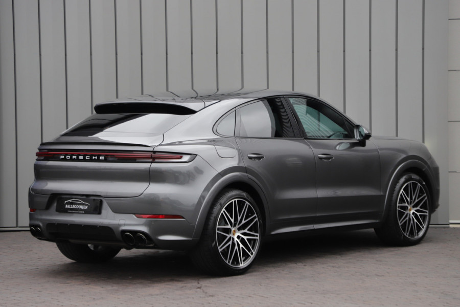Porsche Cayenne Coupé 3.0 E-Hybrid | 470PK | Achterasbesturing | Sport-design | Luchtvering | Sport-chrono | Matrix-led | Sfeerverlichting | NL-Auto |