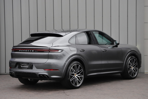 Porsche Cayenne Coupé 3.0 E-Hybrid | 470PK | Achterasbesturing | Sport-design | Luchtvering | Sport-chrono | Matrix-led | Sfeerverlichting | NL-Auto |