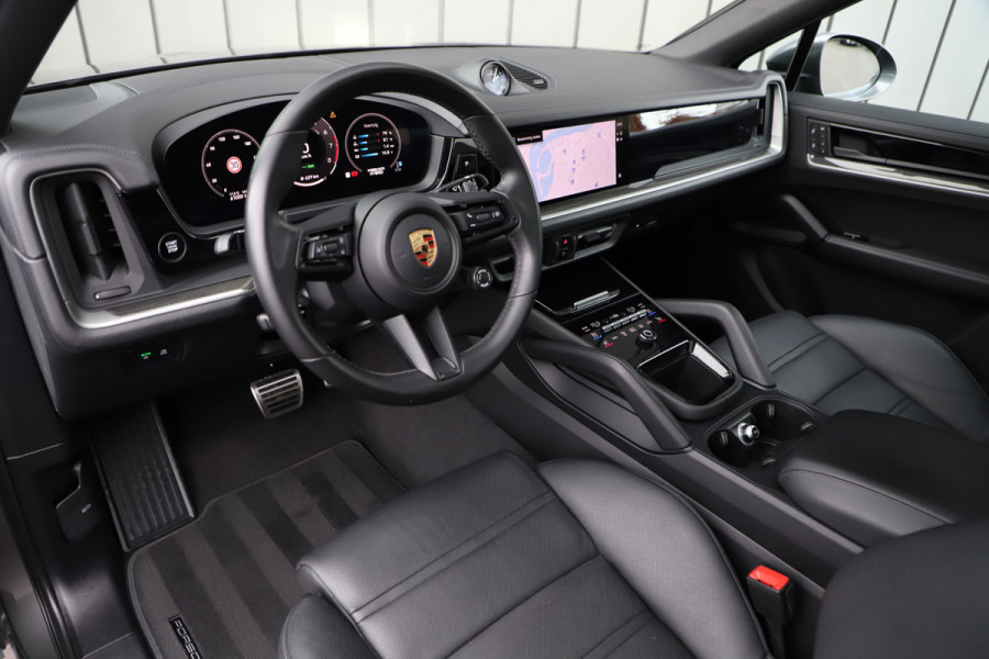 Porsche Cayenne Coupé 3.0 E-Hybrid | 470PK | Achterasbesturing | Sport-design | Luchtvering | Sport-chrono | Matrix-led | Sfeerverlichting | NL-Auto |