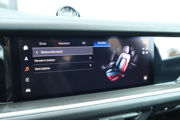 Porsche Cayenne Coupé 3.0 E-Hybrid | 470PK | Achterasbesturing | Sport-design | Luchtvering | Sport-chrono | Matrix-led | Sfeerverlichting | NL-Auto |