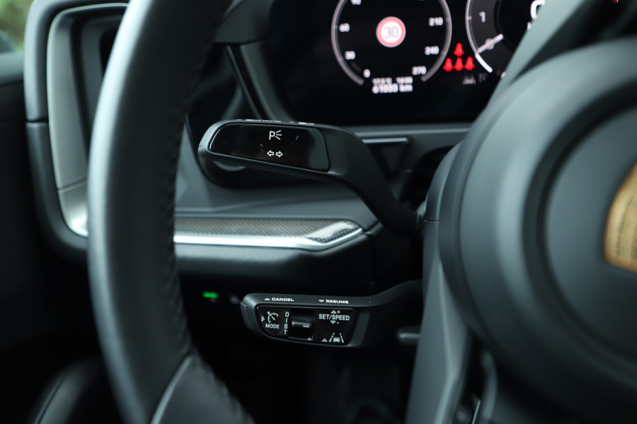 Porsche Cayenne Coupé 3.0 E-Hybrid | 470PK | Achterasbesturing | Sport-design | Luchtvering | Sport-chrono | Matrix-led | Sfeerverlichting | NL-Auto |