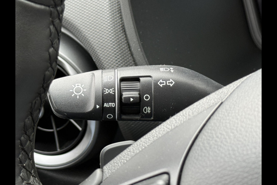 Hyundai Kona 1.6 GDI HEV Fashion | 18 inch | Camera | Winter Pack | Keyless