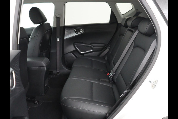 Kia e-Soul ExecutiveLine 64 kWh | SOH 100% | 3 Fase | 1e eigenaar | Trekhaak | Wamtepomp | Stoelventilatie | Leder | Adaptive cruise | Harman/Kardon | Camera | Stoelverwarming | Carplay | Navigatie