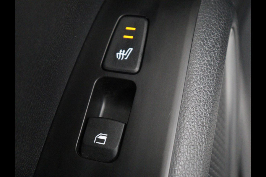 Kia e-Soul ExecutiveLine 64 kWh | SOH 100% | 3 Fase | 1e eigenaar | Trekhaak | Wamtepomp | Stoelventilatie | Leder | Adaptive cruise | Harman/Kardon | Camera | Stoelverwarming | Carplay | Navigatie