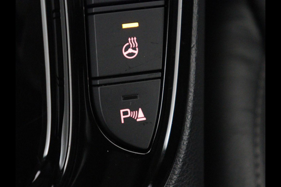 Kia e-Soul ExecutiveLine 64 kWh | SOH 100% | 3 Fase | 1e eigenaar | Trekhaak | Wamtepomp | Stoelventilatie | Leder | Adaptive cruise | Harman/Kardon | Camera | Stoelverwarming | Carplay | Navigatie