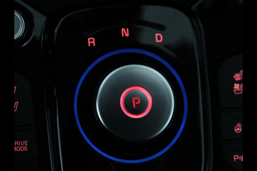 Kia e-Soul ExecutiveLine 64 kWh | SOH 100% | 3 Fase | 1e eigenaar | Trekhaak | Wamtepomp | Stoelventilatie | Leder | Adaptive cruise | Harman/Kardon | Camera | Stoelverwarming | Carplay | Navigatie