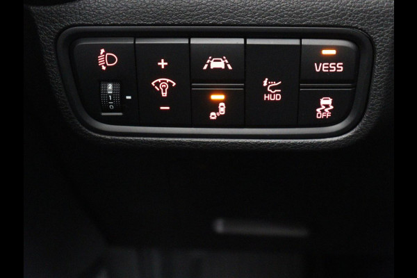 Kia e-Soul ExecutiveLine 64 kWh | SOH 100% | 3 Fase | 1e eigenaar | Trekhaak | Wamtepomp | Stoelventilatie | Leder | Adaptive cruise | Harman/Kardon | Camera | Stoelverwarming | Carplay | Navigatie