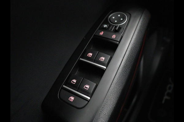 Kia e-Soul ExecutiveLine 64 kWh | SOH 100% | 3 Fase | 1e eigenaar | Trekhaak | Wamtepomp | Stoelventilatie | Leder | Adaptive cruise | Harman/Kardon | Camera | Stoelverwarming | Carplay | Navigatie