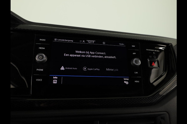 Volkswagen Polo 1.0 TSI Life Business 95 pk Automaat (DSG) | Verlengde garantie | Navigatie | Parkeersensoren | Achteruitrijcamera | Adaptieve cruise control | Stoelverwarming |