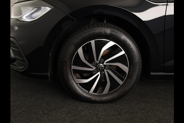 Volkswagen Polo 1.0 TSI Life Business 95 pk Automaat (DSG) | Verlengde garantie | Navigatie | Parkeersensoren | Achteruitrijcamera | Adaptieve cruise control | Stoelverwarming |