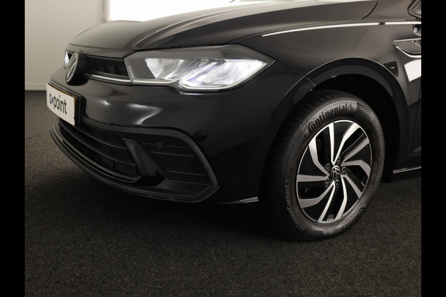 Volkswagen Polo 1.0 TSI Life Business 95 pk Automaat (DSG) | Verlengde garantie | Navigatie | Parkeersensoren | Achteruitrijcamera | Adaptieve cruise control | Stoelverwarming |
