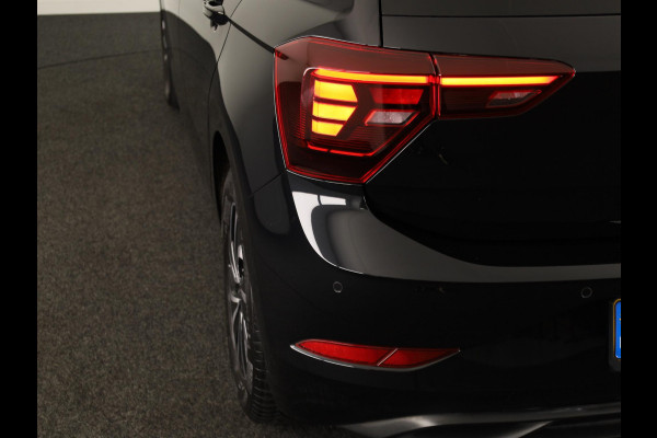 Volkswagen Polo 1.0 TSI Life Business 95 pk Automaat (DSG) | Verlengde garantie | Navigatie | Parkeersensoren | Achteruitrijcamera | Adaptieve cruise control | Stoelverwarming |