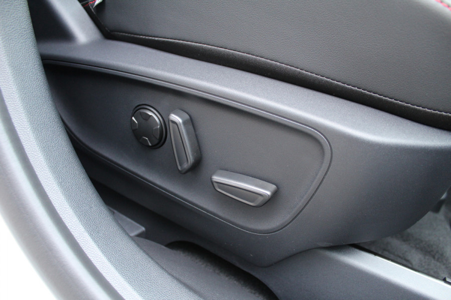 Ford Kuga 2.5 PHEV ST-Line X Nieuw 2026 | Nieuw | AGR | Adaptieve Cruise | Navigatie | Led | Winterpack