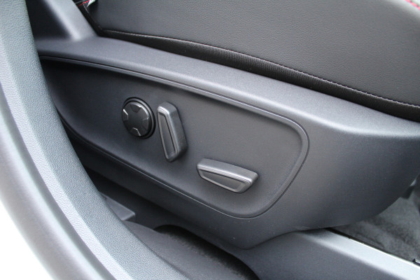 Ford Kuga 2.5 PHEV ST-Line X Nieuw 2026 | Nieuw | AGR | Adaptieve Cruise | Navigatie | Led | Winterpack