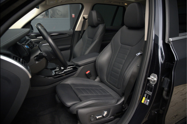 BMW iX3 High Executive 80 kWh | Panoramadak | Keyless | Stoelverwarming | Harman Kardon | Memory Seat | Head-Up Display | 360 Camera | Adaptief Onderstel | Trekhaak | Adaptive LED | Elektrische Stoelen | Apple Carplay |