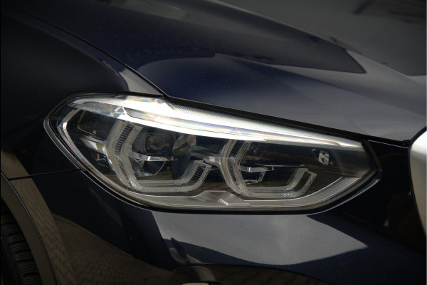 BMW iX3 High Executive 80 kWh | Panoramadak | Keyless | Stoelverwarming | Harman Kardon | Memory Seat | Head-Up Display | 360 Camera | Adaptief Onderstel | Trekhaak | Adaptive LED | Elektrische Stoelen | Apple Carplay |