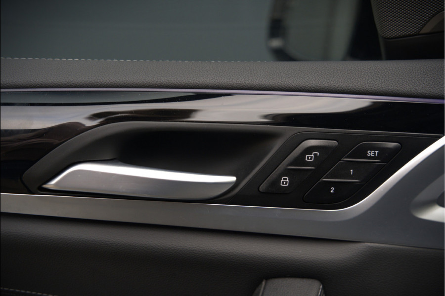 BMW iX3 High Executive 80 kWh | Panoramadak | Keyless | Stoelverwarming | Harman Kardon | Memory Seat | Head-Up Display | 360 Camera | Adaptief Onderstel | Trekhaak | Adaptive LED | Elektrische Stoelen | Apple Carplay |