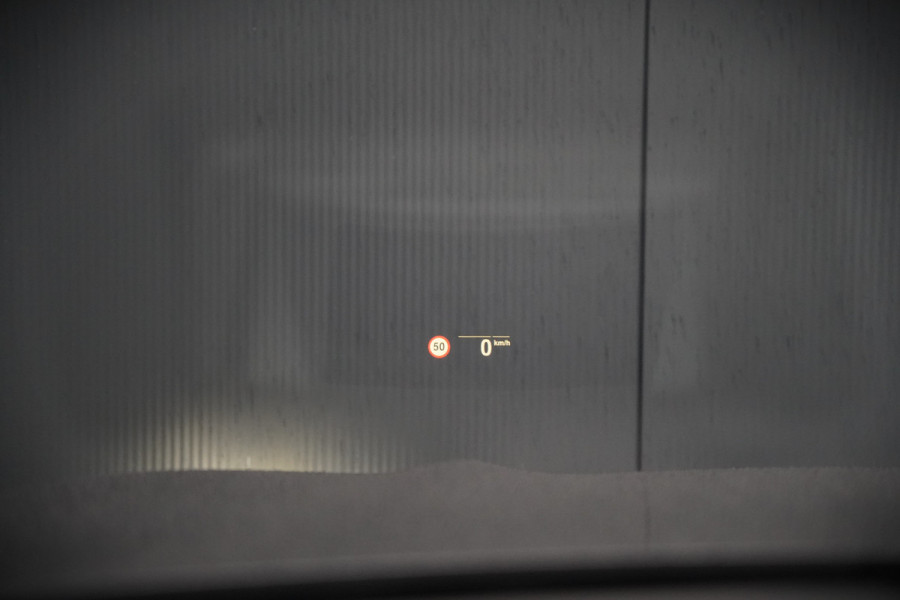 BMW iX3 High Executive 80 kWh | Panoramadak | Keyless | Stoelverwarming | Harman Kardon | Memory Seat | Head-Up Display | 360 Camera | Adaptief Onderstel | Trekhaak | Adaptive LED | Elektrische Stoelen | Apple Carplay |