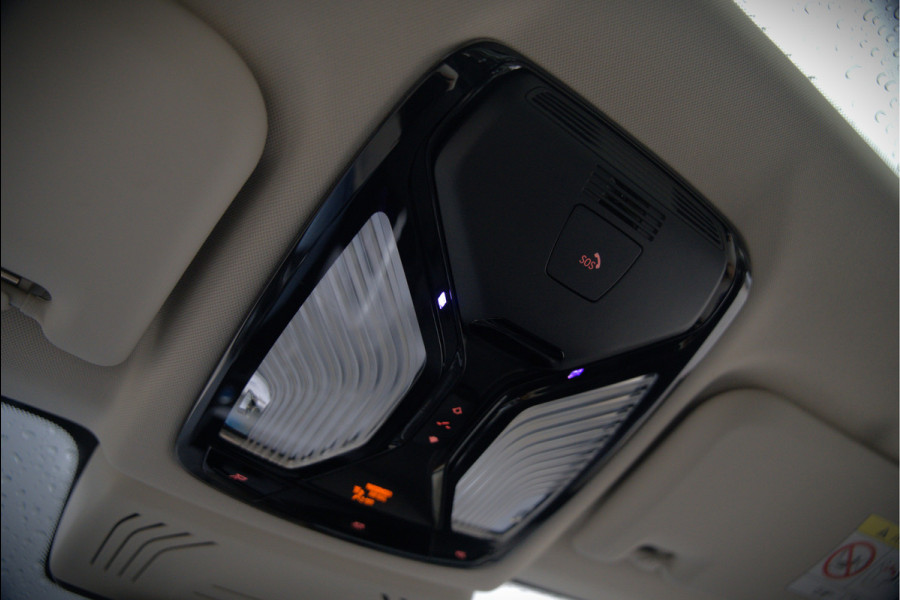 BMW iX3 High Executive 80 kWh | Panoramadak | Keyless | Stoelverwarming | Harman Kardon | Memory Seat | Head-Up Display | 360 Camera | Adaptief Onderstel | Trekhaak | Adaptive LED | Elektrische Stoelen | Apple Carplay |