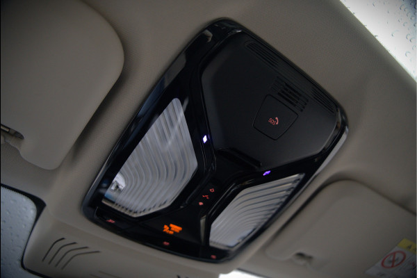 BMW iX3 High Executive 80 kWh | Panoramadak | Keyless | Stoelverwarming | Harman Kardon | Memory Seat | Head-Up Display | 360 Camera | Adaptief Onderstel | Trekhaak | Adaptive LED | Elektrische Stoelen | Apple Carplay |