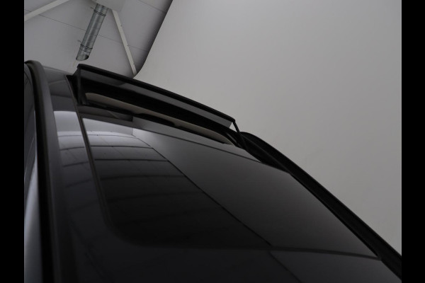 BMW 3-serie 320e Business Edition Plus | Panoramadak | Adaptive cruise | Leder | Sportstoelen | Stoelverwarming | Live Cockpit | Camera | Safety Pack | LaserLight | Carplay | Keyless | PHEV | Plug In