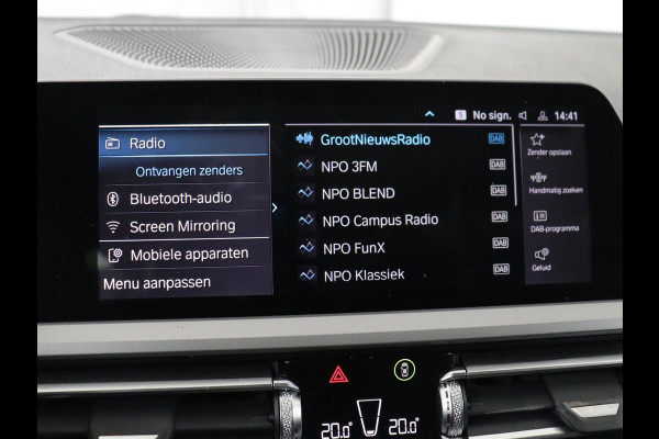 BMW 3-serie 320e Business Edition Plus | Panoramadak | Adaptive cruise | Leder | Sportstoelen | Stoelverwarming | Live Cockpit | Camera | Safety Pack | LaserLight | Carplay | Keyless | PHEV | Plug In