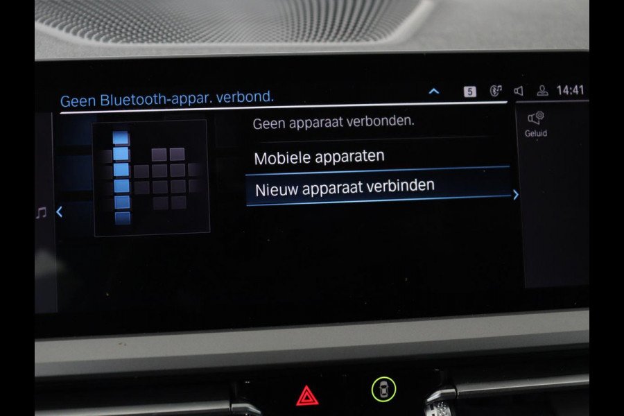 BMW 3-serie 320e Business Edition Plus | Panoramadak | Adaptive cruise | Leder | Sportstoelen | Stoelverwarming | Live Cockpit | Camera | Safety Pack | LaserLight | Carplay | Keyless | PHEV | Plug In