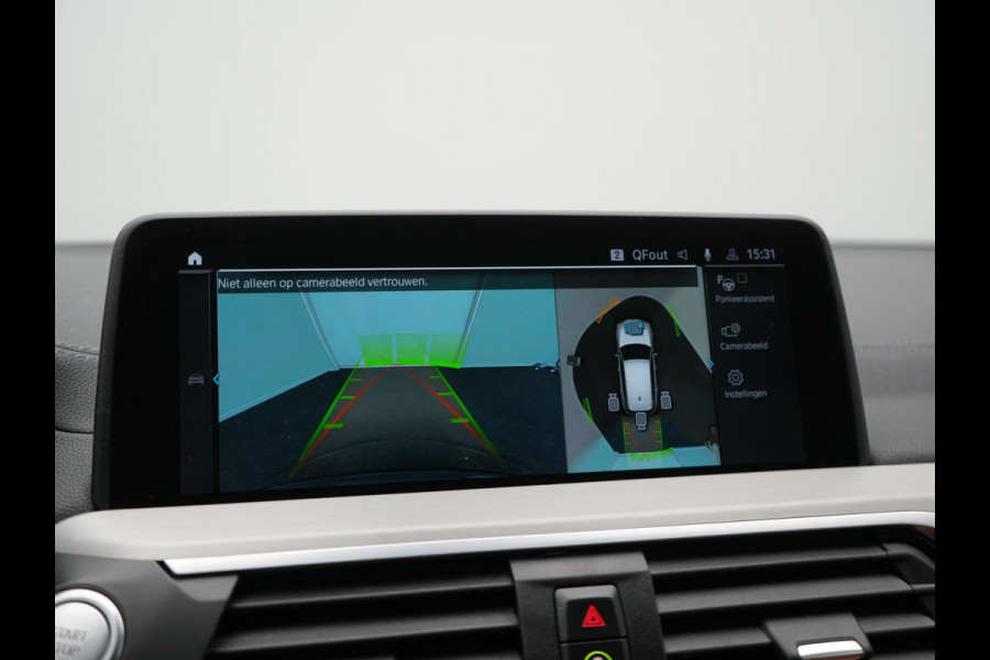 BMW X3 xDrive30e M Sport Plug In Hybrid 293pk Dealer O.H. PHEV | Trekhaak Af Fabriek | Head Up | 360 Camera | Adaptief Onderstel | Lederen Sportstoelen & Stuur Verwarmd | Sfeerverlichting | Keyless | Blis | Navigatie | DAB | Virtual |