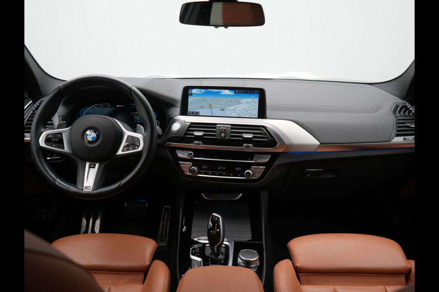BMW X3 xDrive30e M Sport Plug In Hybrid 293pk Dealer O.H. PHEV | Trekhaak Af Fabriek | Head Up | 360 Camera | Adaptief Onderstel | Lederen Sportstoelen & Stuur Verwarmd | Sfeerverlichting | Keyless | Blis | Navigatie | DAB | Virtual |
