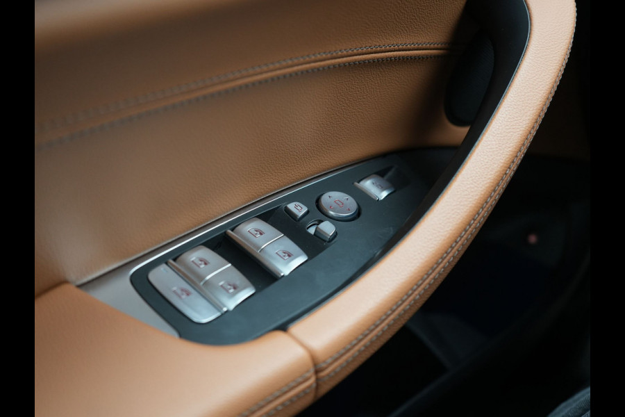 BMW X3 xDrive30e M Sport Plug In Hybrid 293pk Dealer O.H. PHEV | Trekhaak Af Fabriek | Head Up | 360 Camera | Adaptief Onderstel | Lederen Sportstoelen & Stuur Verwarmd | Sfeerverlichting | Keyless | Blis | Navigatie | DAB | Virtual |