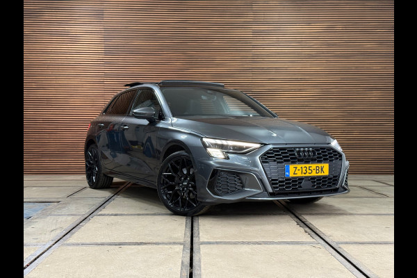 Audi A3 Sportback 40 TFSIe S-line Competition | Black Pack | Full Option | PANO | Matrixx | Ambient | Business-pakket+ | AudiSound