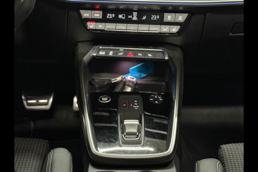 Audi A3 Sportback 40 TFSIe S-line Competition | Black Pack | Full Option | PANO | Matrixx | Ambient | Business-pakket+ | AudiSound