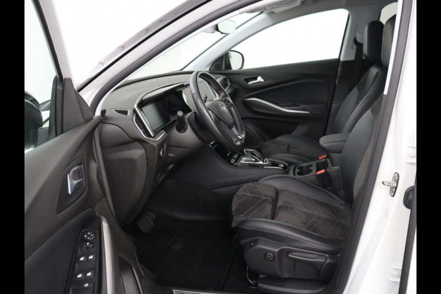 Opel Grandland 1.6 Turbo Plug-In Hybrid Ultimate | Leder/Alcantara | Trekhaak | Stoelverwarming | 360 Camera | Matrix LED | Carplay | Adaptive cruise | Keyless | Navigatie | Stuurverwarming | PHEV