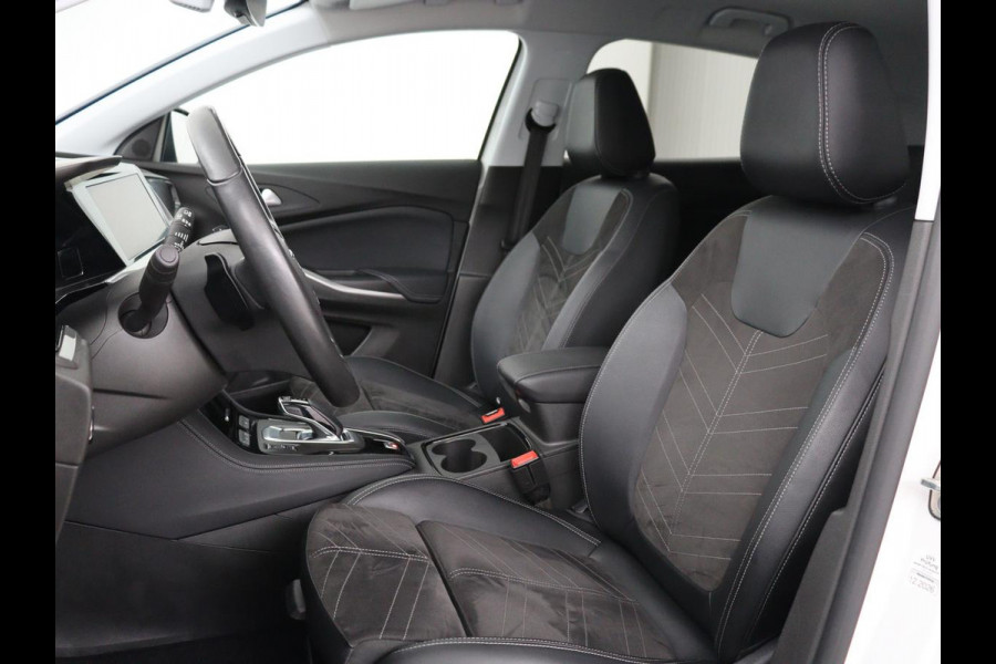 Opel Grandland 1.6 Turbo Plug-In Hybrid Ultimate | Leder/Alcantara | Trekhaak | Stoelverwarming | 360 Camera | Matrix LED | Carplay | Adaptive cruise | Keyless | Navigatie | Stuurverwarming | PHEV