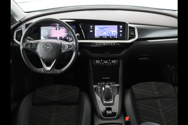 Opel Grandland 1.6 Turbo Plug-In Hybrid Ultimate | Leder/Alcantara | Trekhaak | Stoelverwarming | 360 Camera | Matrix LED | Carplay | Adaptive cruise | Keyless | Navigatie | Stuurverwarming | PHEV