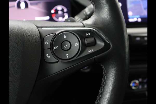 Opel Grandland 1.6 Turbo Plug-In Hybrid Ultimate | Leder/Alcantara | Trekhaak | Stoelverwarming | 360 Camera | Matrix LED | Carplay | Adaptive cruise | Keyless | Navigatie | Stuurverwarming | PHEV