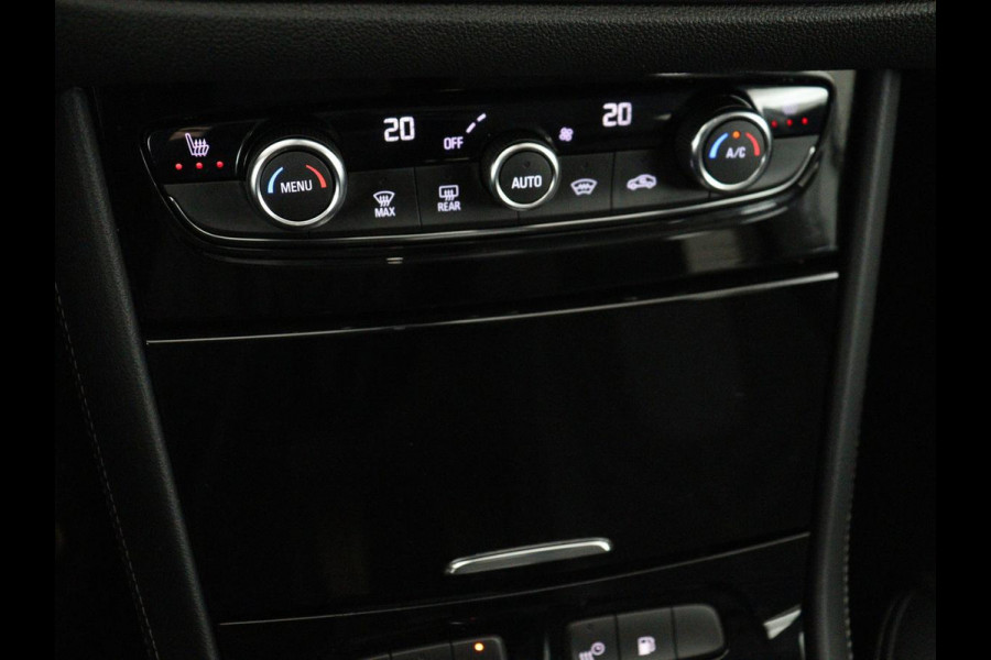 Opel Grandland 1.6 Turbo Plug-In Hybrid Ultimate | Leder/Alcantara | Trekhaak | Stoelverwarming | 360 Camera | Matrix LED | Carplay | Adaptive cruise | Keyless | Navigatie | Stuurverwarming | PHEV