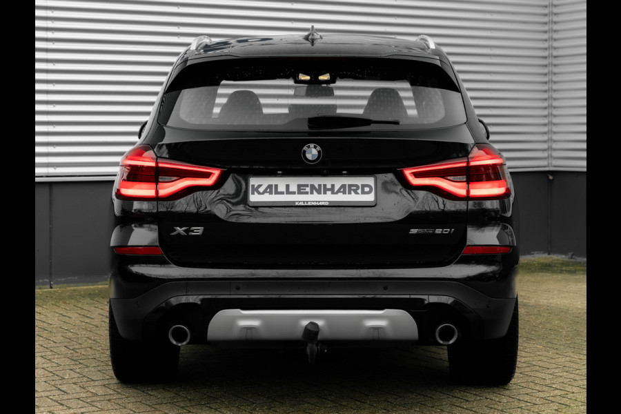 BMW X3 sDrive20i xLine - Pano - Trekhaak - Head-Up - Camera - Hifi