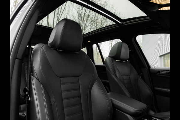 BMW X3 sDrive20i xLine - Pano - Trekhaak - Head-Up - Camera - Hifi