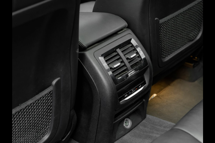 BMW X3 sDrive20i xLine - Pano - Trekhaak - Head-Up - Camera - Hifi